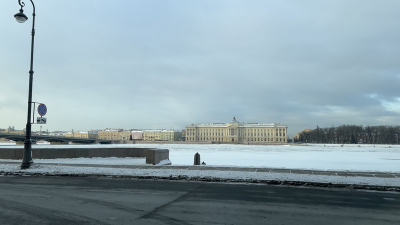 Холодный фронт атакует: как пережить январские морозы в Петербурге